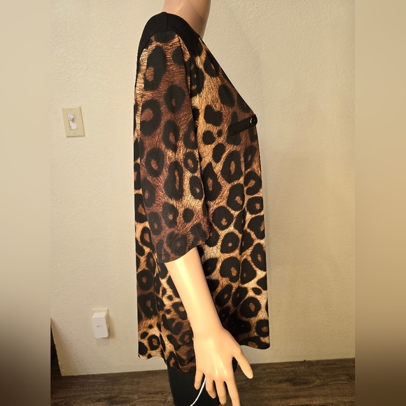 ELLIE McCarthy Blouse Women’s Sz 3X Button Down Leopard Print Polyester … - Picture 7 of 10